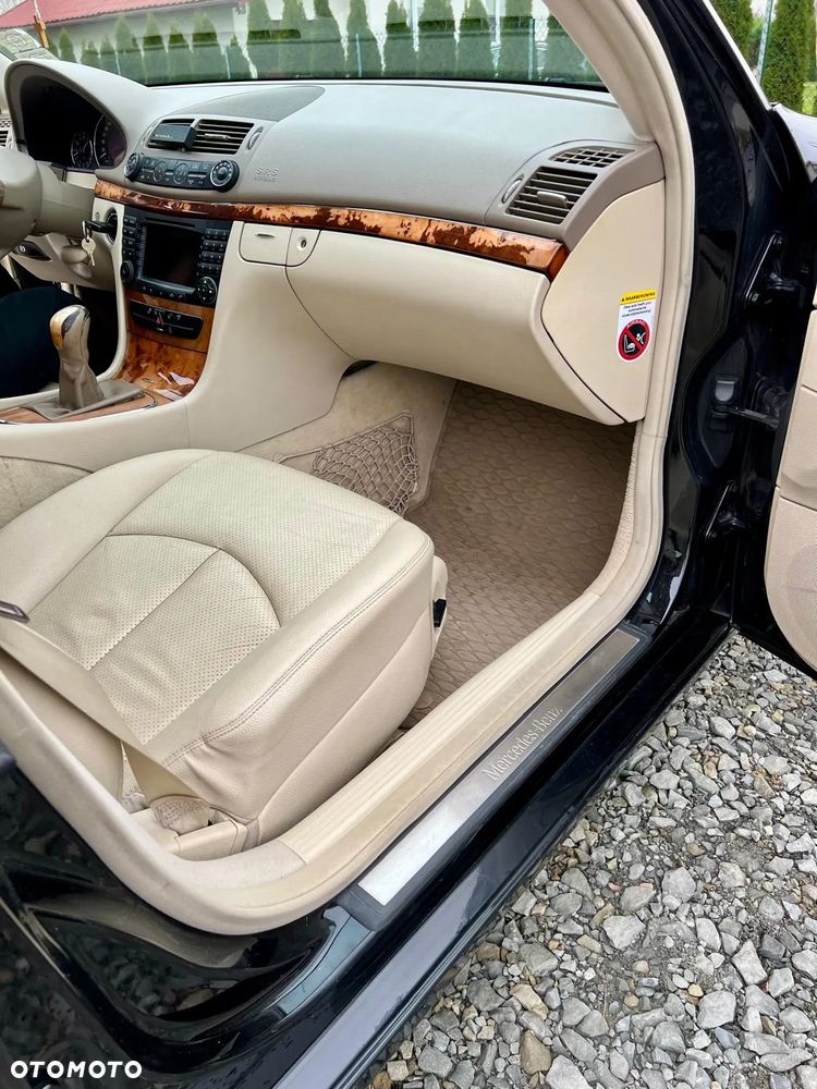 Mercedes-Benz Klasa E 200 CDI Elegance - 15