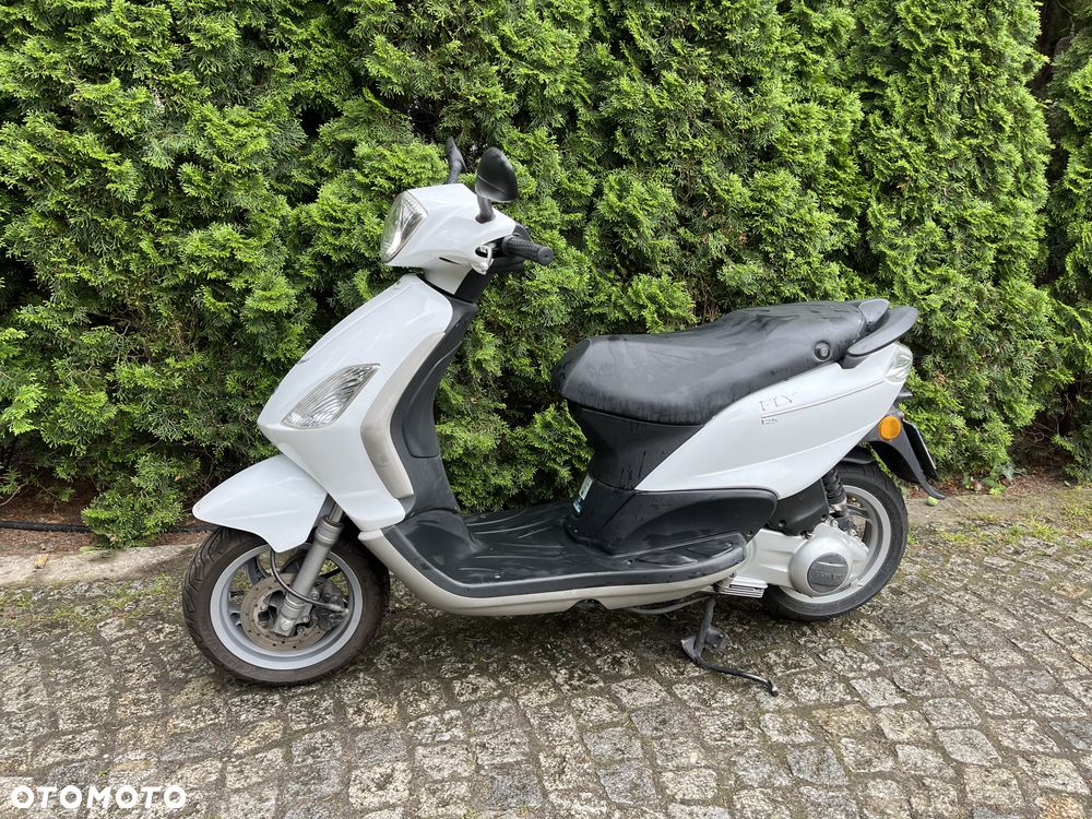 Piaggio FLY - 9