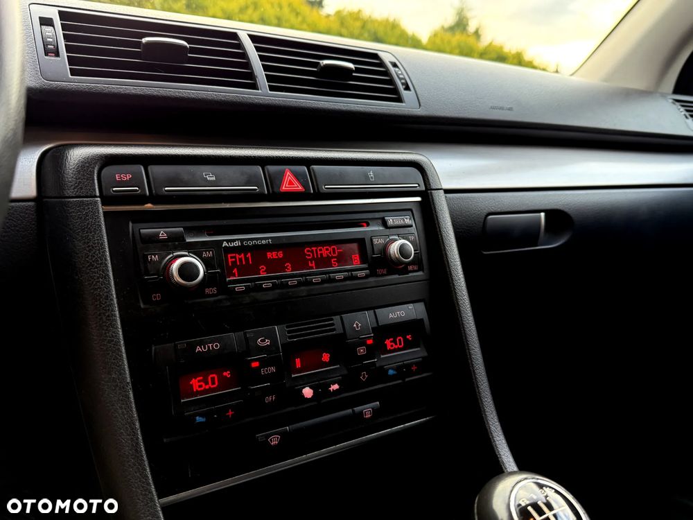 Audi A4 Avant 2.0 TDI - 22