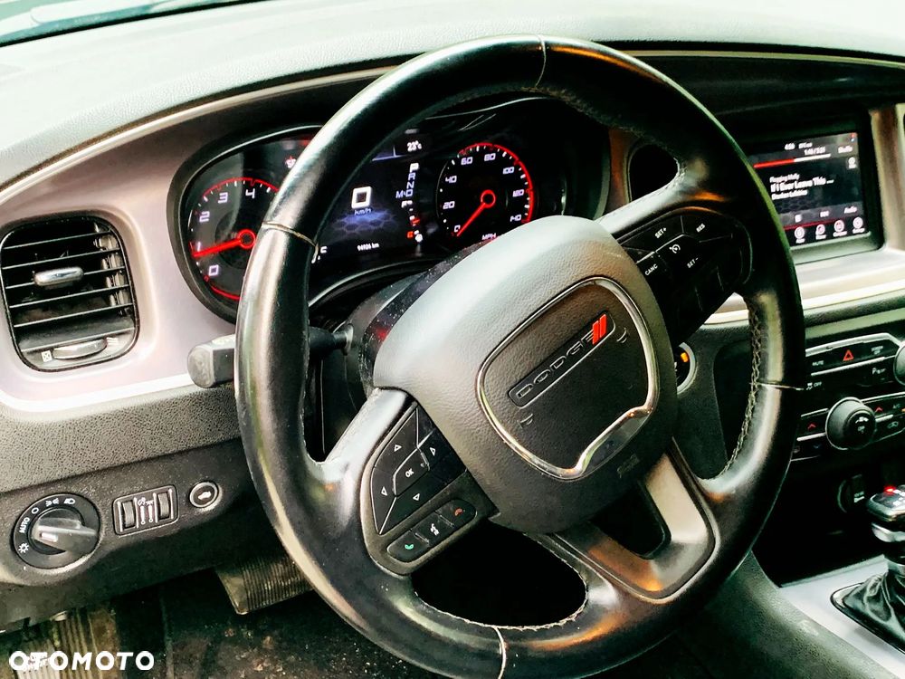 Dodge Charger 3.6 GT - 12