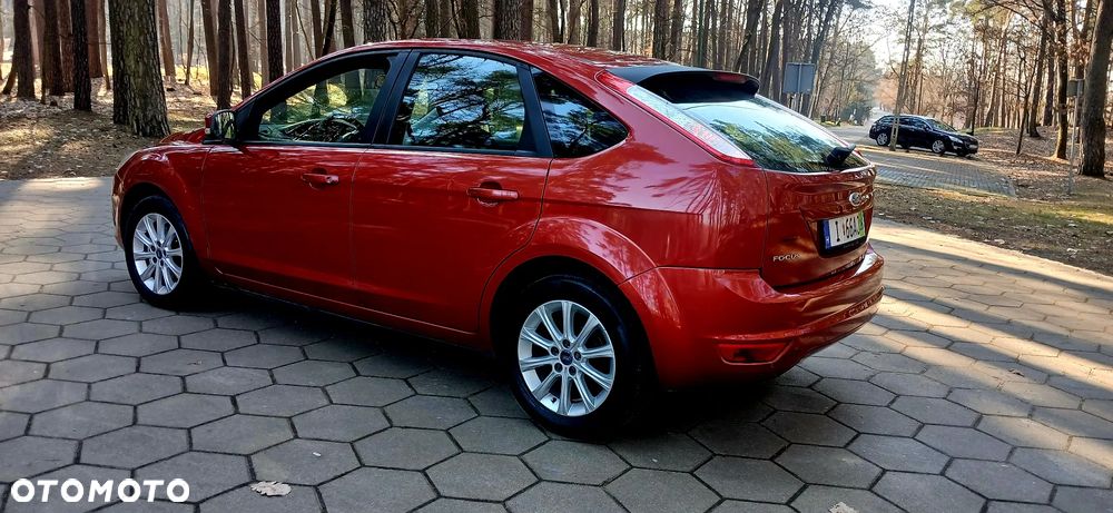 Ford Focus 1.6 16V Ghia - 6