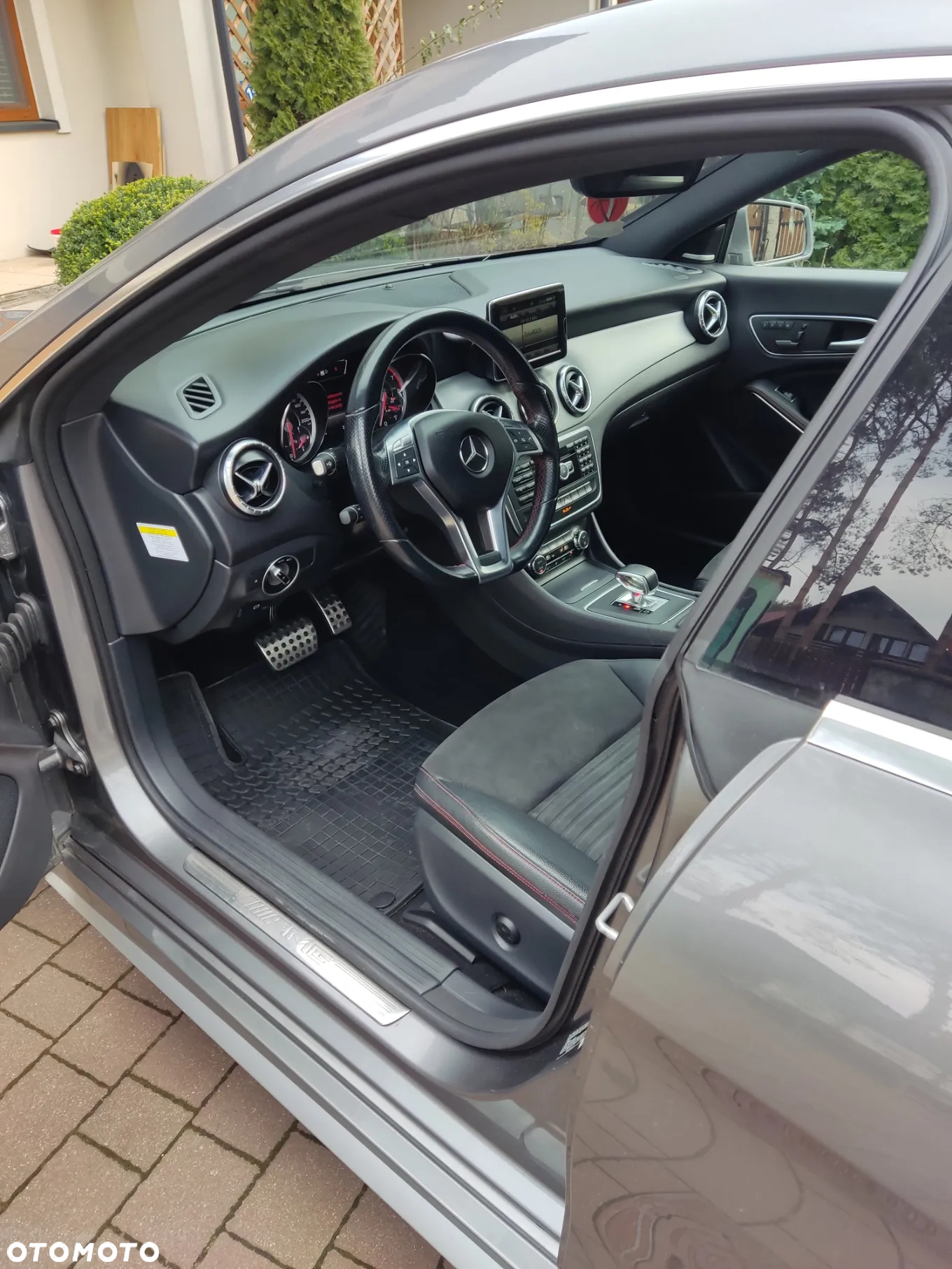 Mercedes-Benz CLA 45 AMG 4Matic 7G-DCT - 26