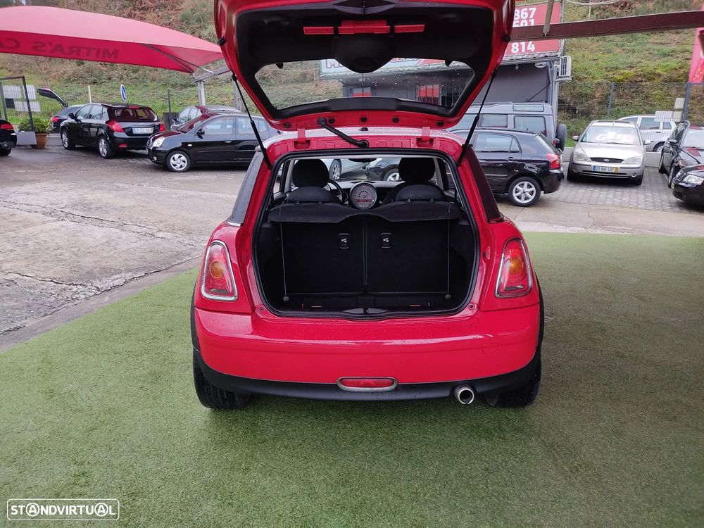 MINI 3 Portas Cooper D - 5