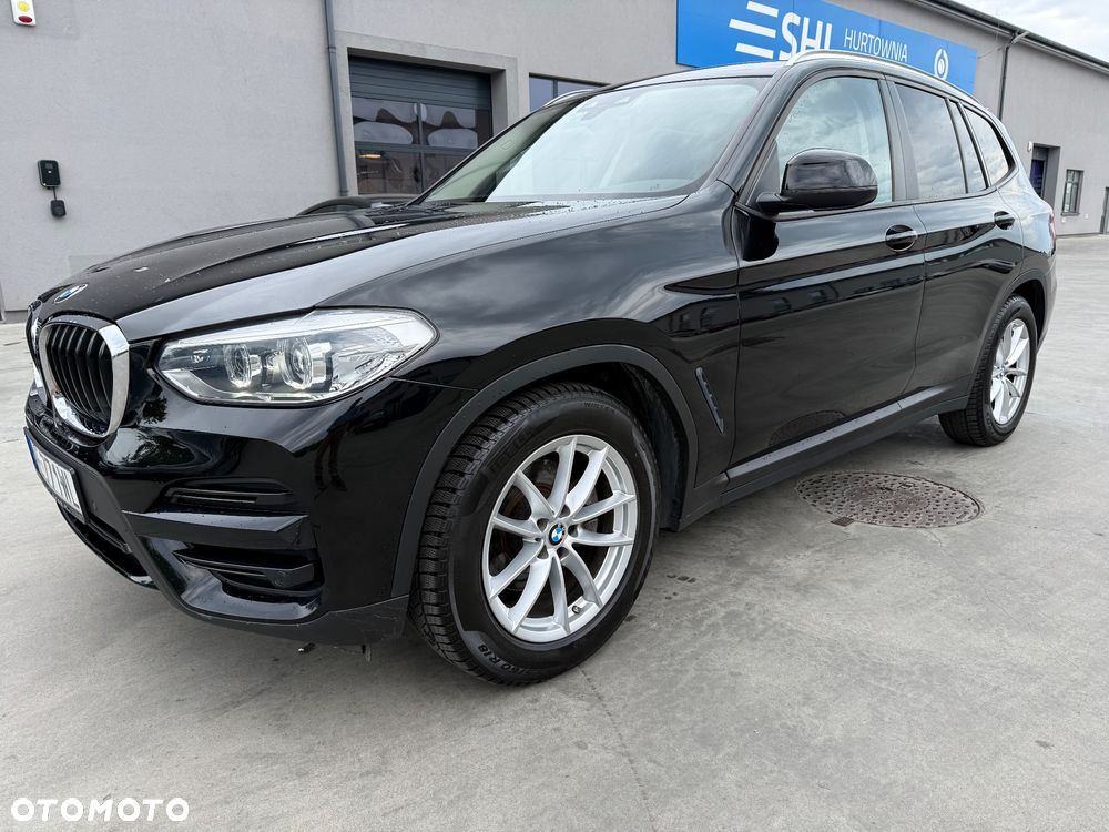 BMW X3 xDrive20i Advantage - 2