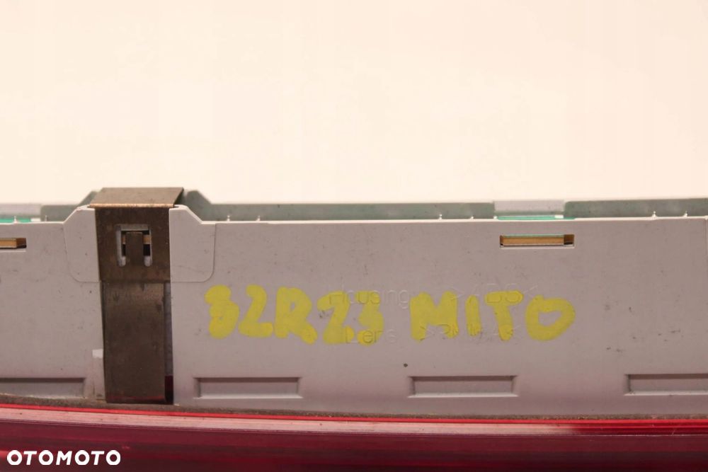 ALFA ROMEO MITO 08R- LAMPA ŚWIATŁO STOP STOPU - 6