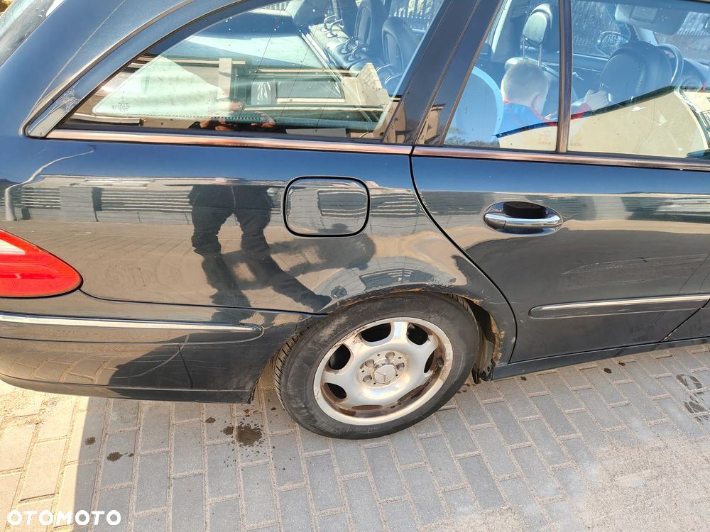 Mercedes-Benz Klasa E 320 CDI T Avantgarde - 12