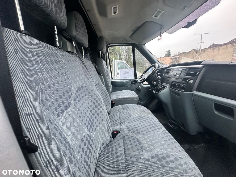Ford Transit - 4