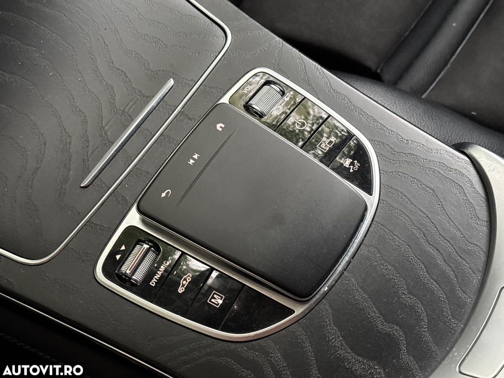 Mercedes-Benz GLC 300 e 4MATIC - 10