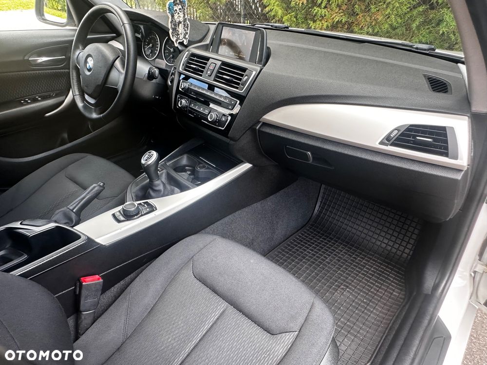 BMW Seria 1 116i Edition Metropolitan - 31