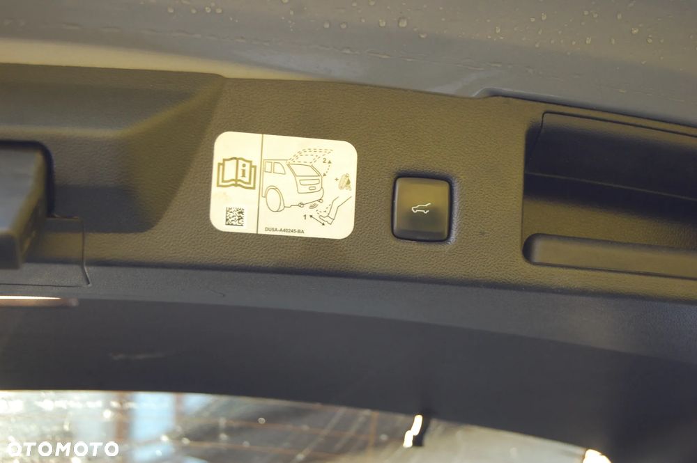 Ford Kuga 2.0 EcoBlue 4x4 ST-LINE X - 30