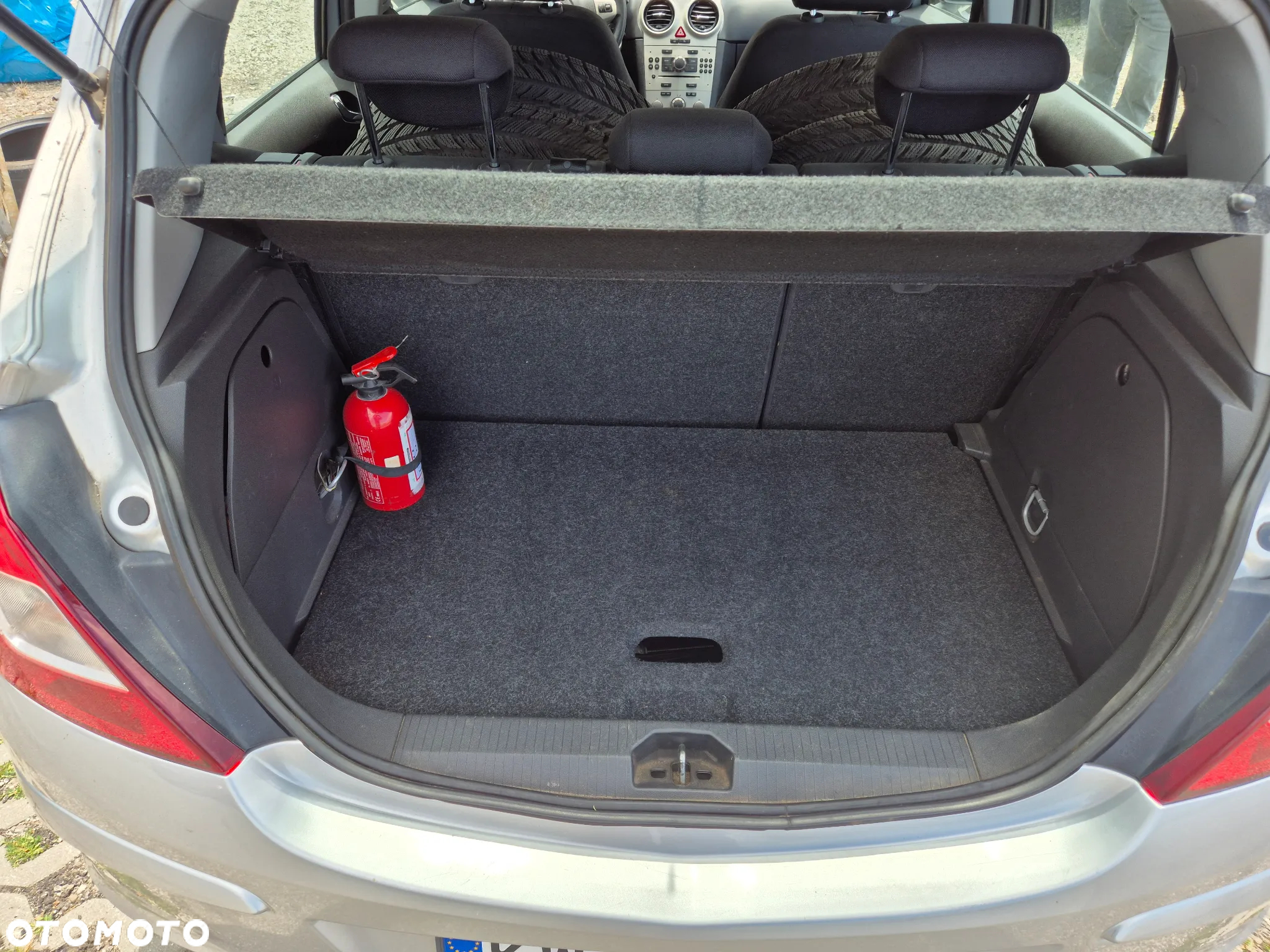 Opel Corsa 1.2 16V Cosmo - 18