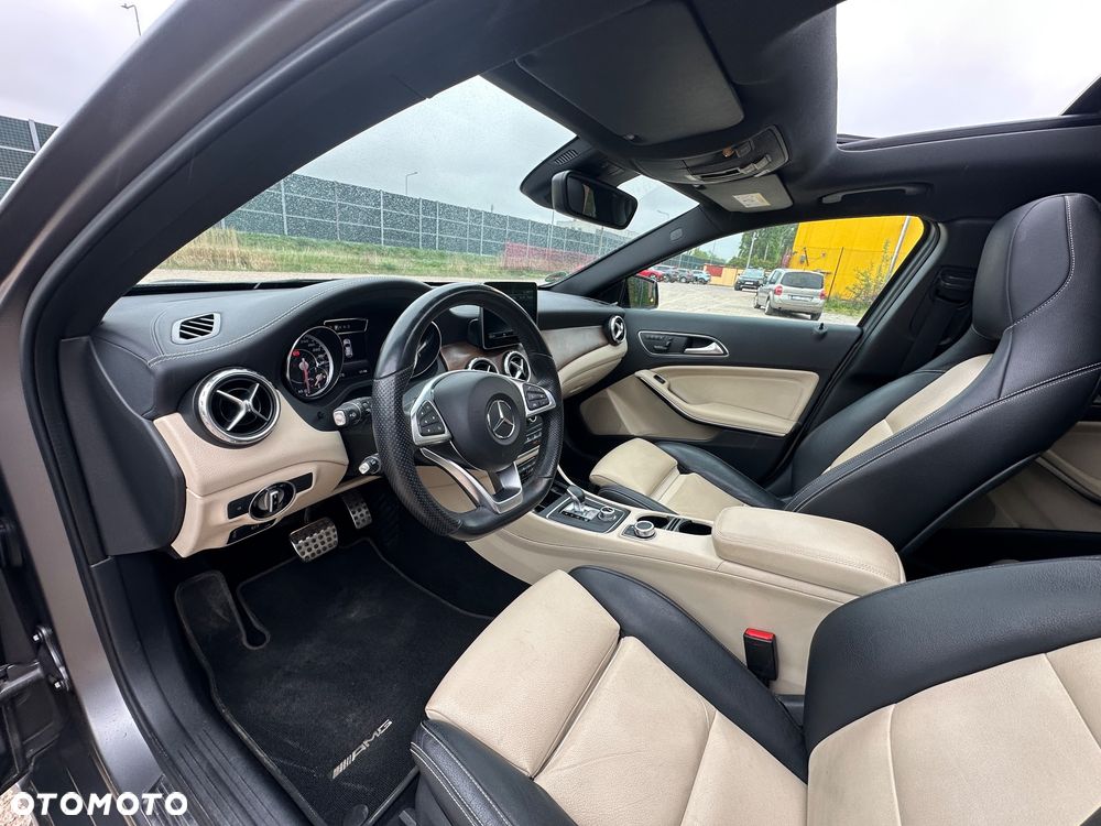 Mercedes-Benz GLA AMG 45 4Matic AMG Speedshift 7G-DCT - 18