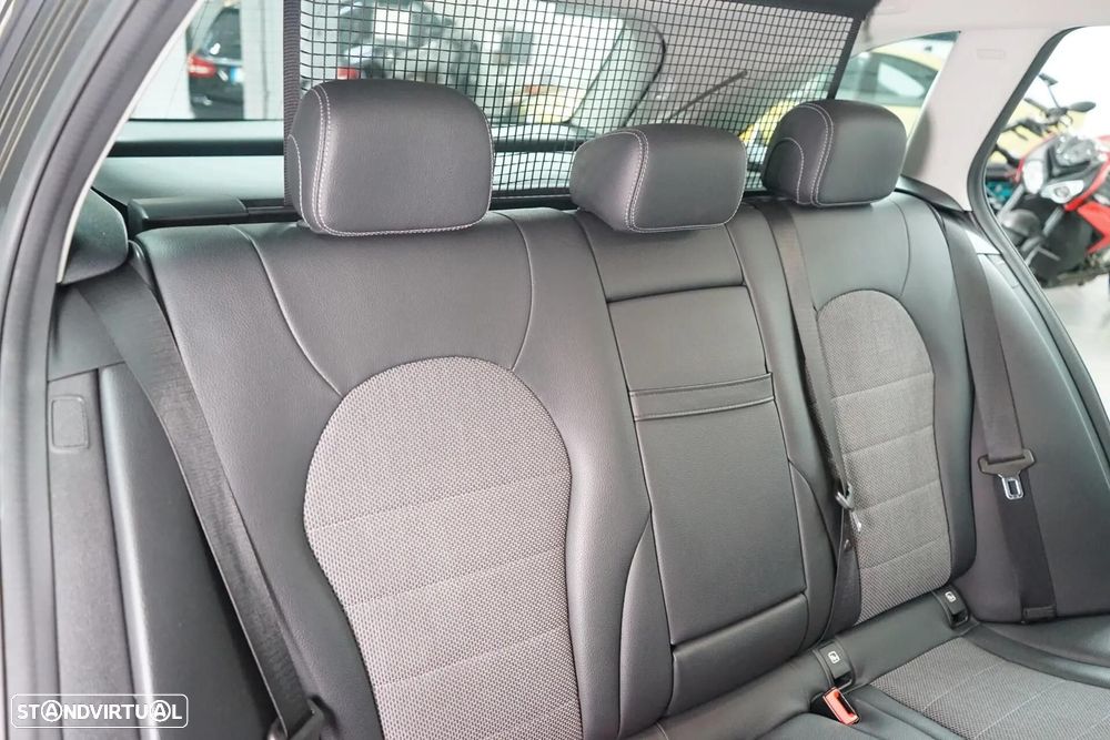 Mercedes-Benz C 300 de Edition - 42
