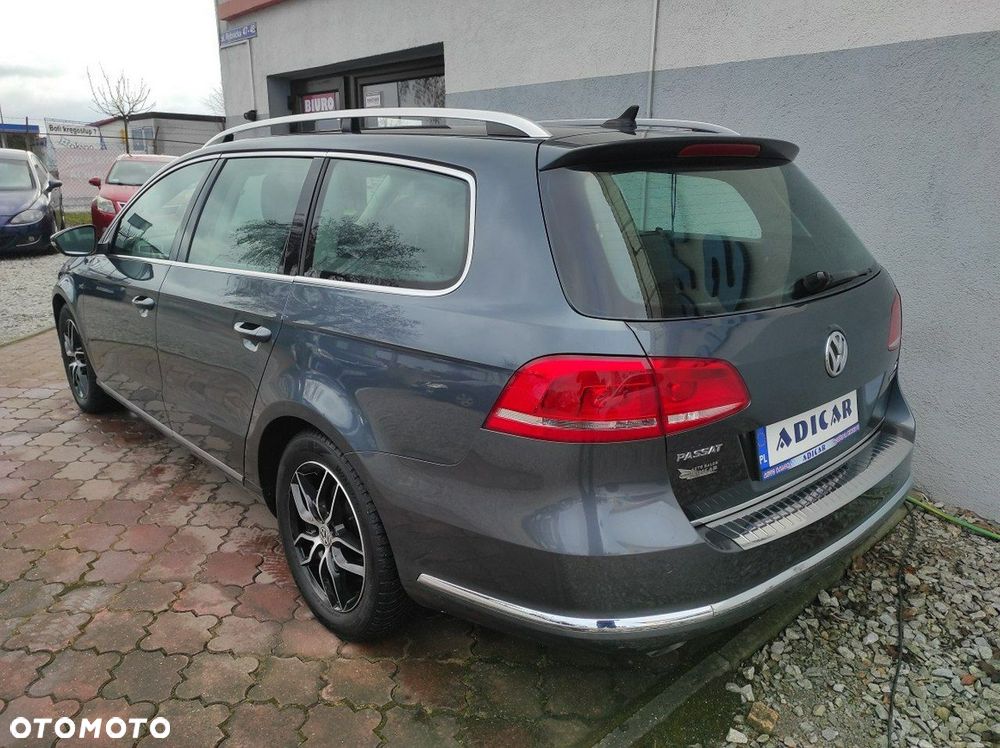 Volkswagen Passat - 4
