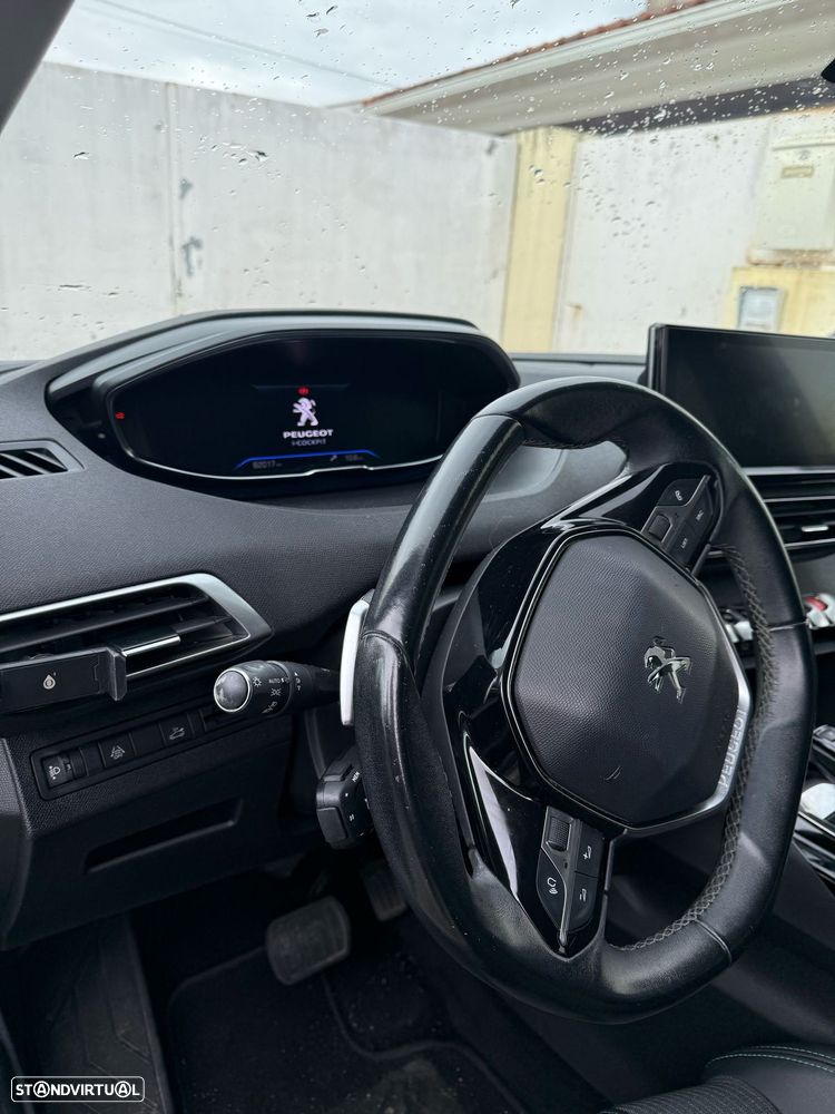 Peugeot 5008 1.5 BlueHDi Allure EAT8 - 2
