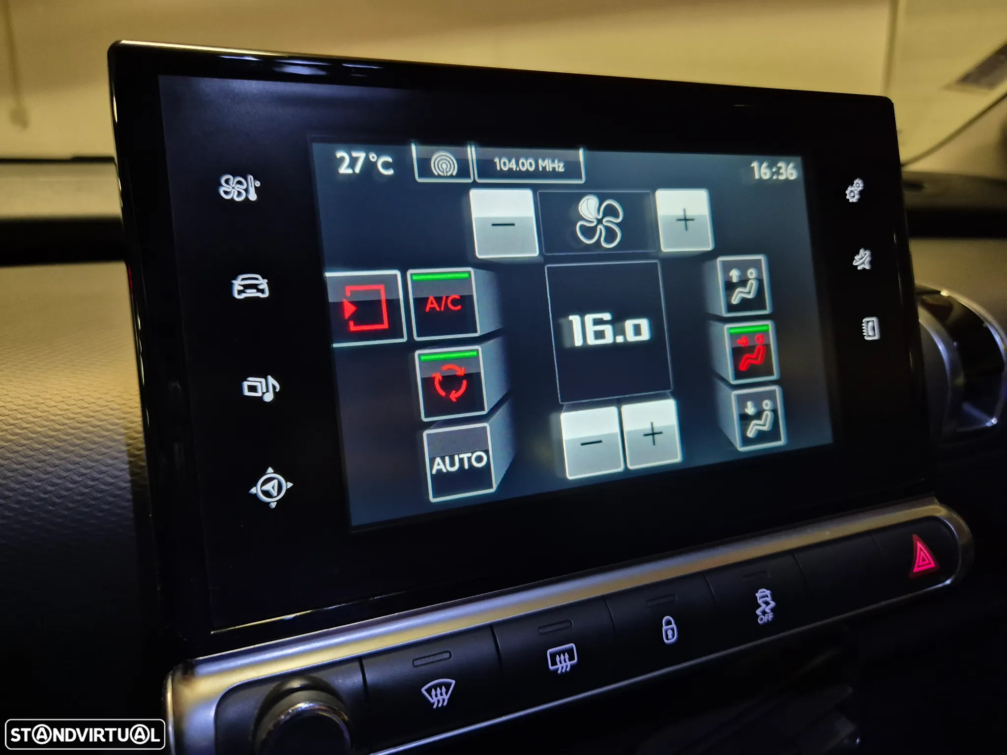 Citroën C4 Cactus BlueHDi 100 Stop&Start Shine - 21