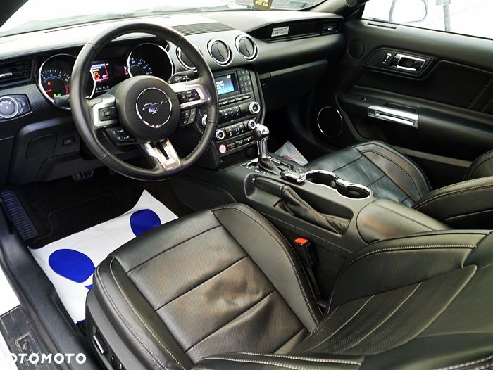 Ford Mustang 3.7 V6 Premium - 21