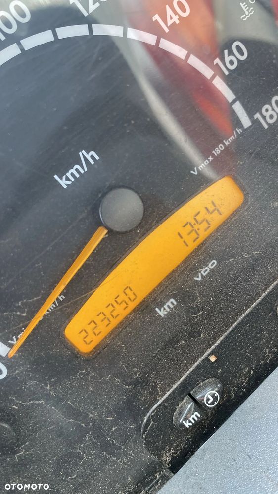 Mercedes-Benz Sprinter - 9