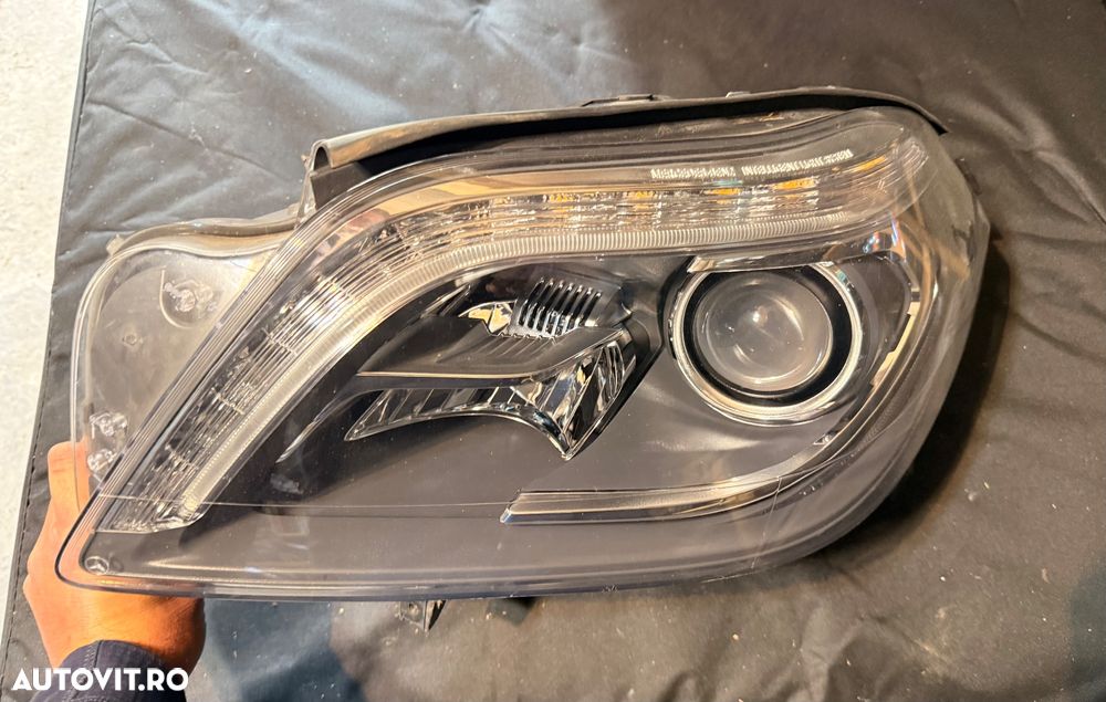 Far complet stanga cu xenon MERCEDES GL X166 an 2012-2016 cod A1668203459 fara defecte - 2