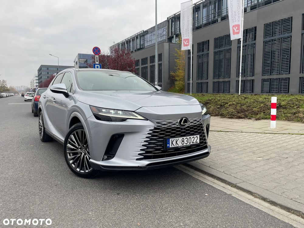 Lexus RX 450h+ Omotenashi - 7