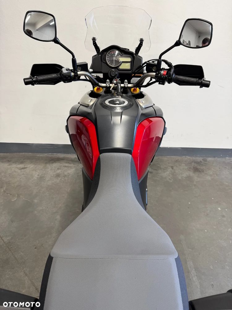 Suzuki V-STROM - 38