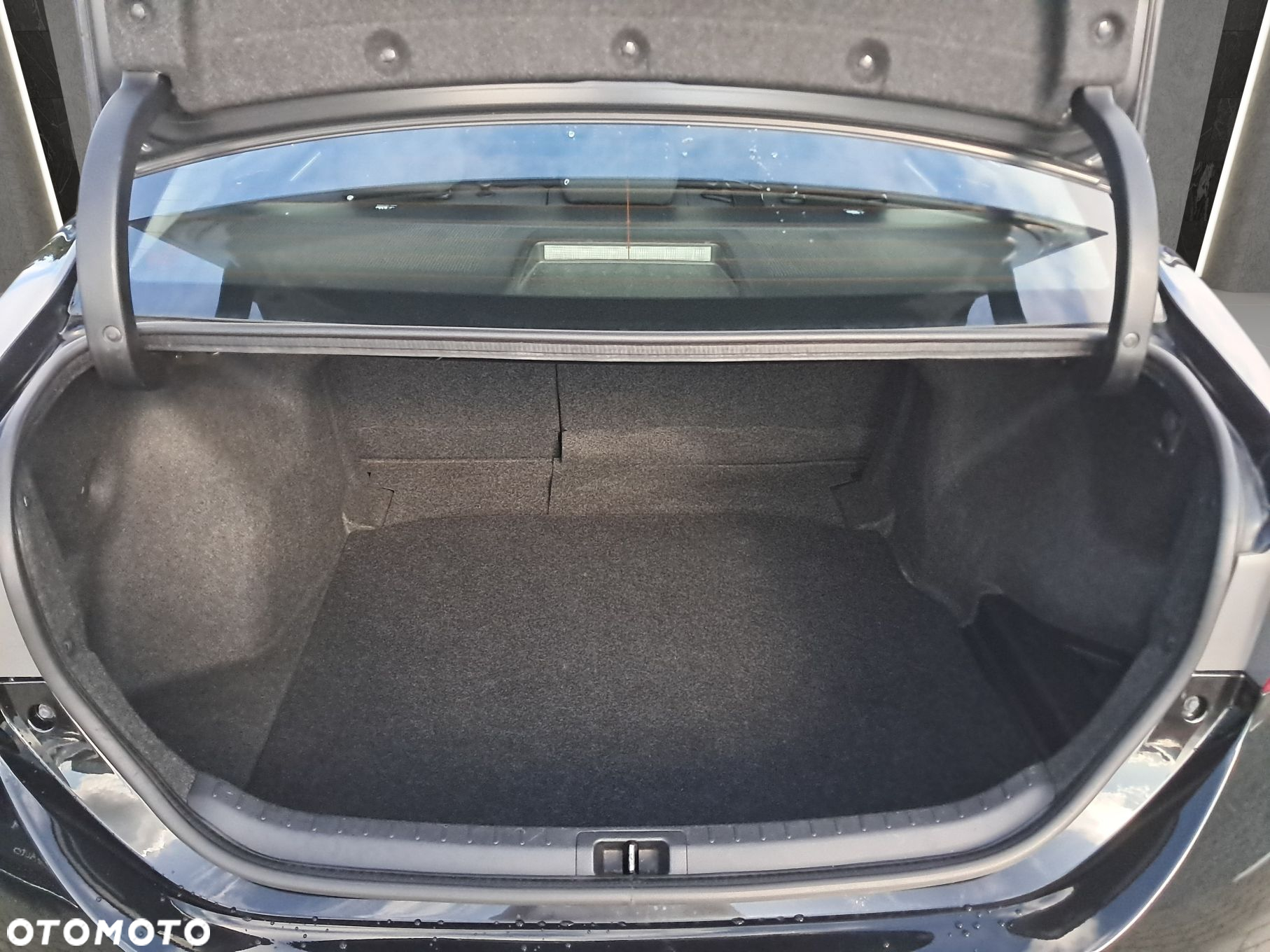 Toyota Corolla 1.6 Active EU6 - 18
