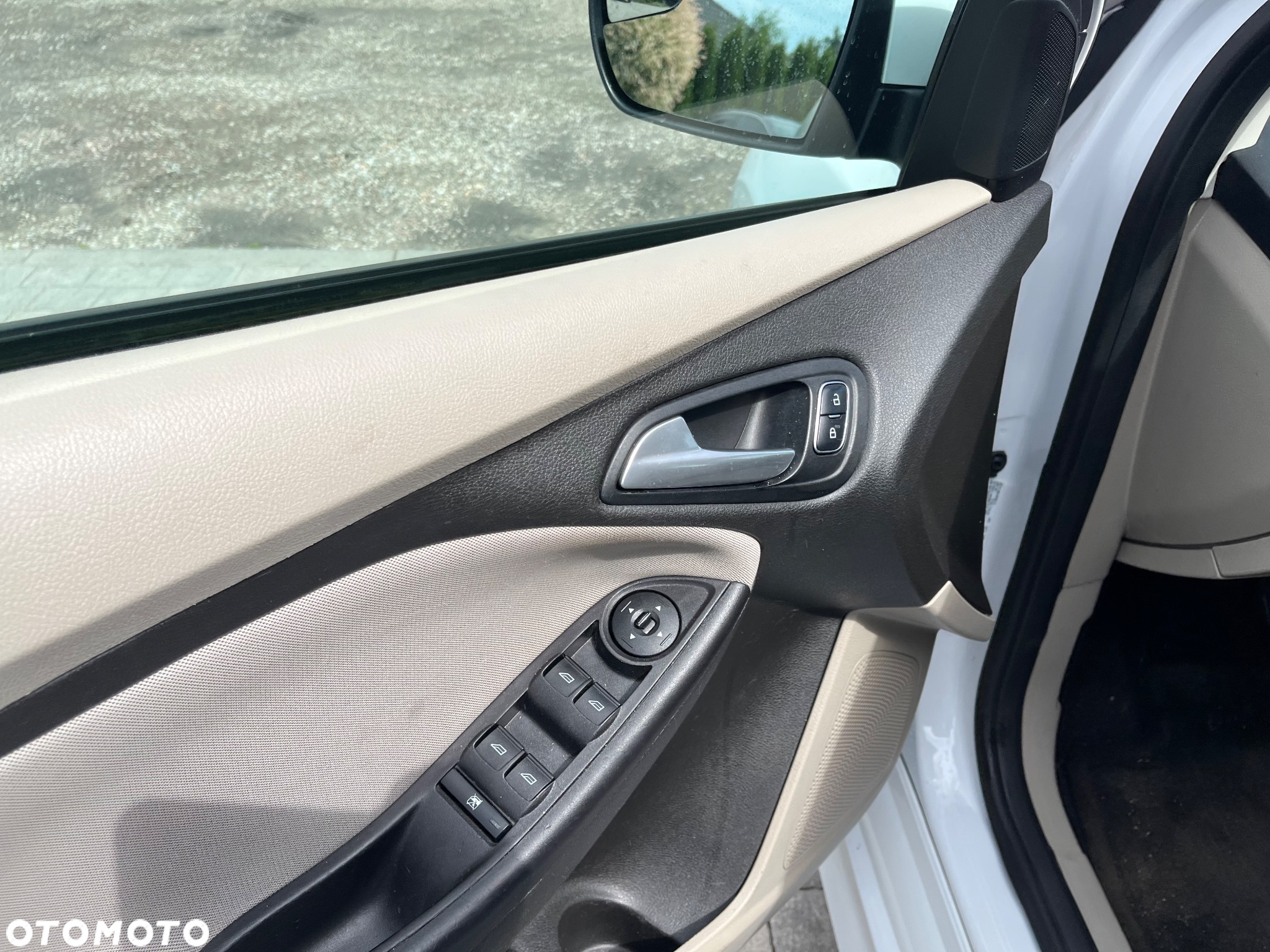Ford Focus - 25