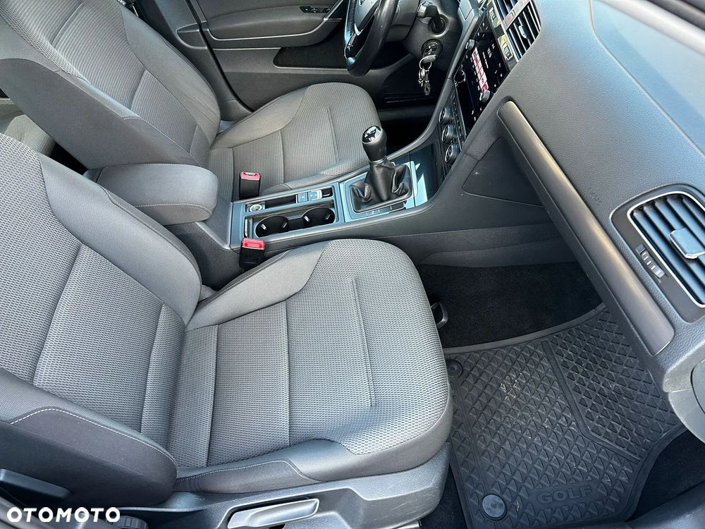 Volkswagen Golf VII 1.6 TDI BMT Highline - 16