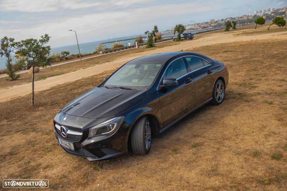 Mercedes-Benz CLA 220 - 25
