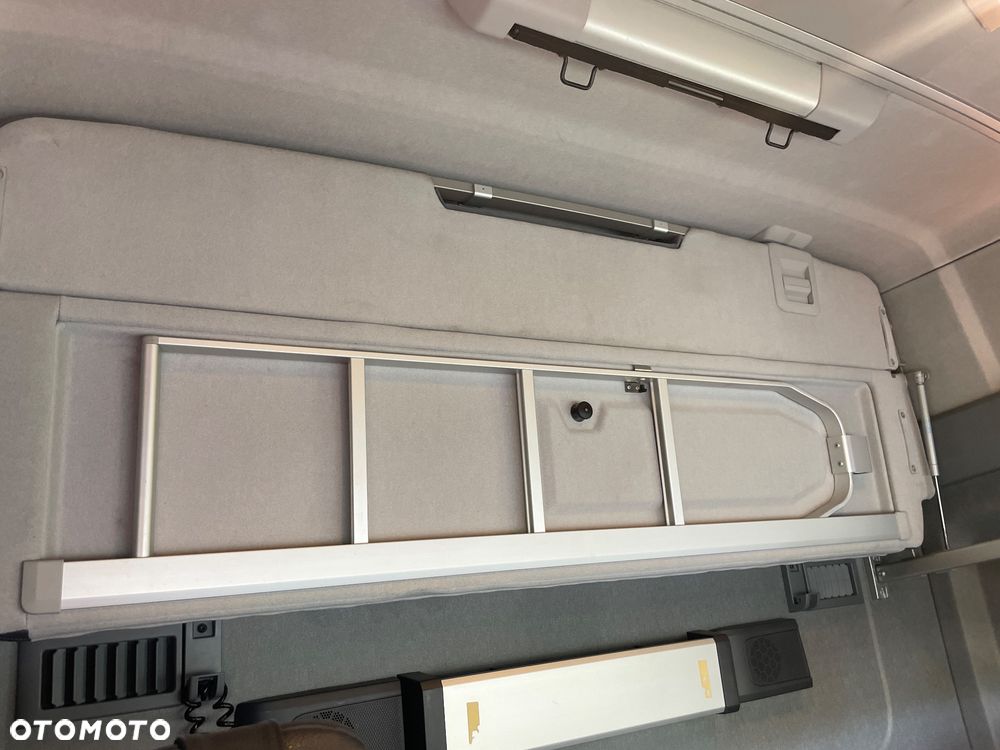 Renault T480 Retarder Full Air - 23