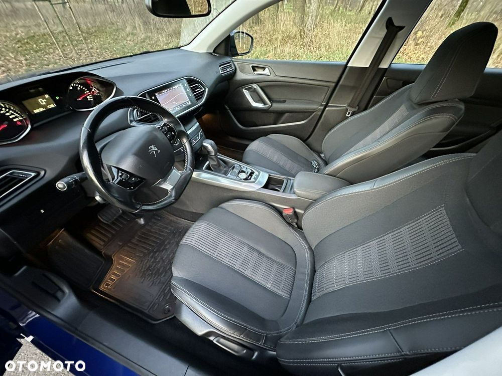 Peugeot 308 - 18