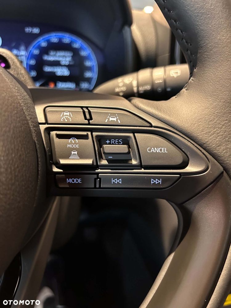 Toyota Yaris Cross Hybrid 1.5 Executive - 21