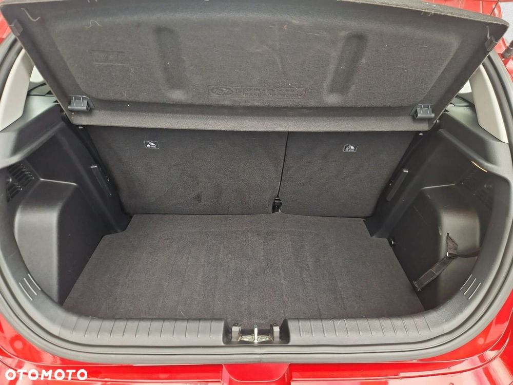 Hyundai i20 - 13