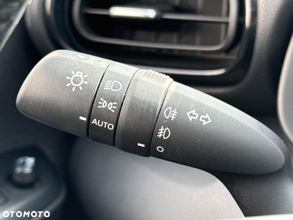 Toyota Yaris Hybrid 1.5 Comfort - 19