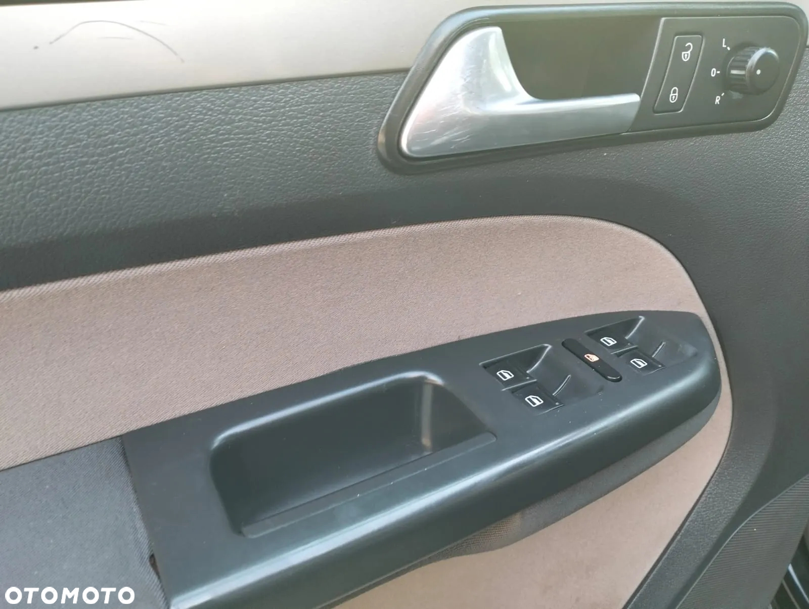 Volkswagen Touran 1.9 TDI - 16