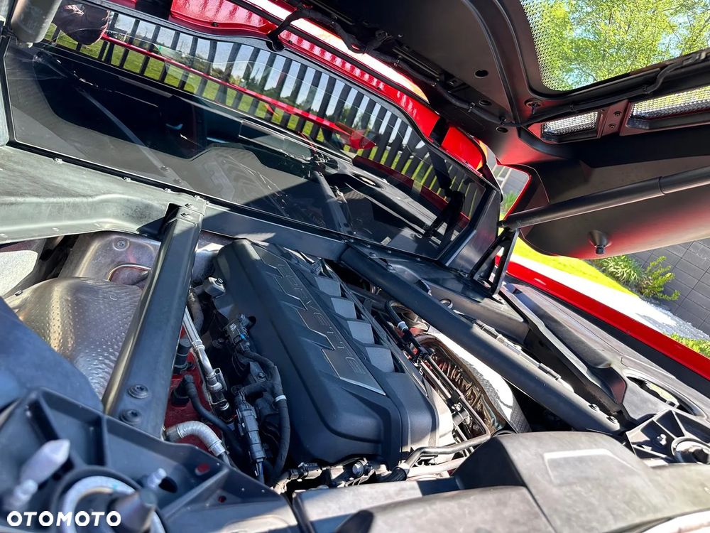 Chevrolet Corvette - 14