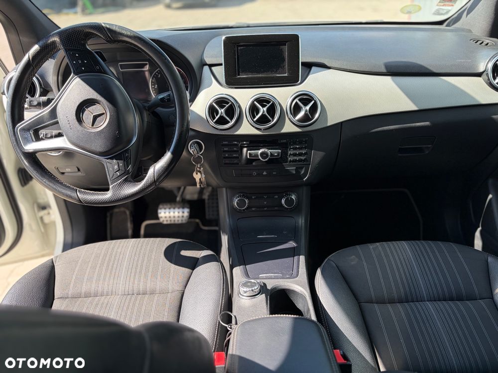 Mercedes-Benz Klasa B 180 CDI (BlueEFFICIENCY) 7G-DCT - 10