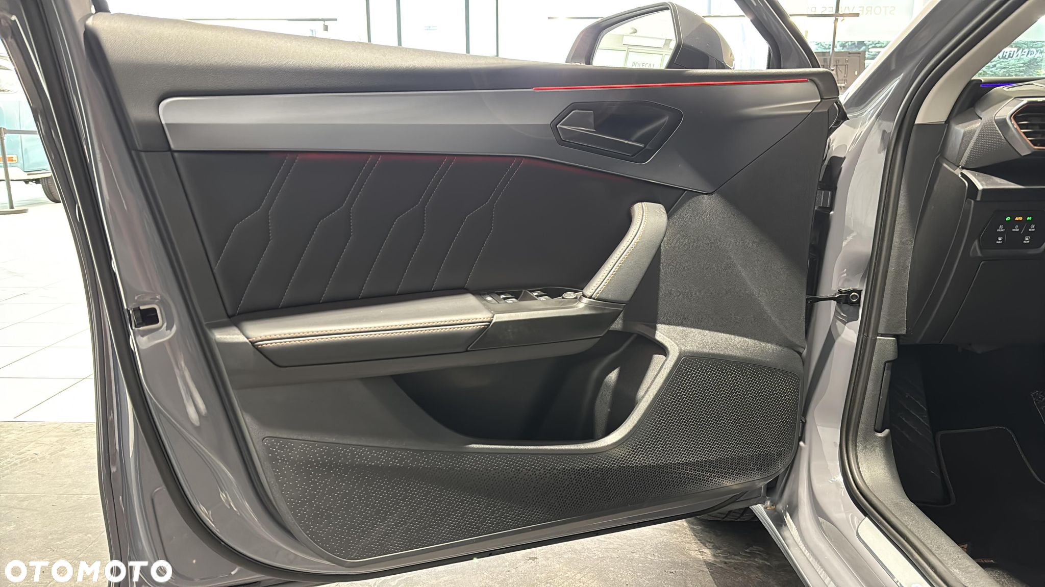 Cupra Leon 1.5 eTSI DSG - 10