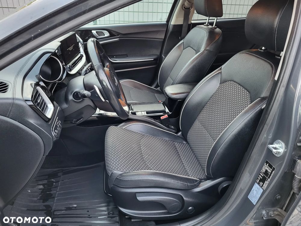 Kia XCeed 1.6 T-GDI L DCT - 29