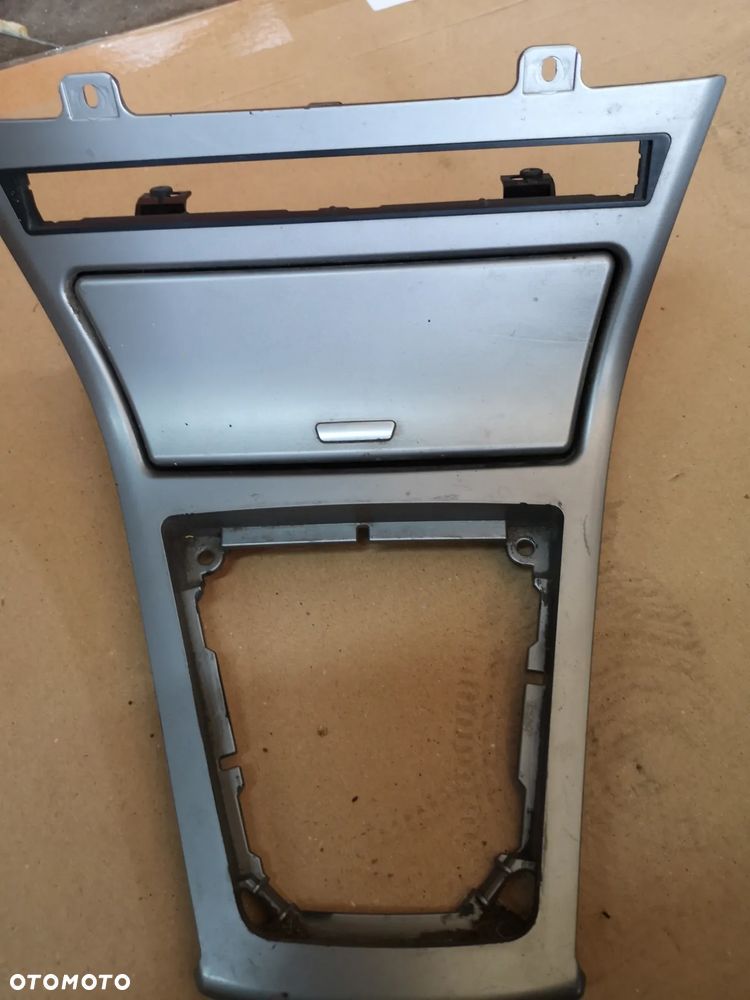 BMW X3 E83 TUNEL ŚRODKOWY DEKOR POPIELNICZKA 3411706 - 2