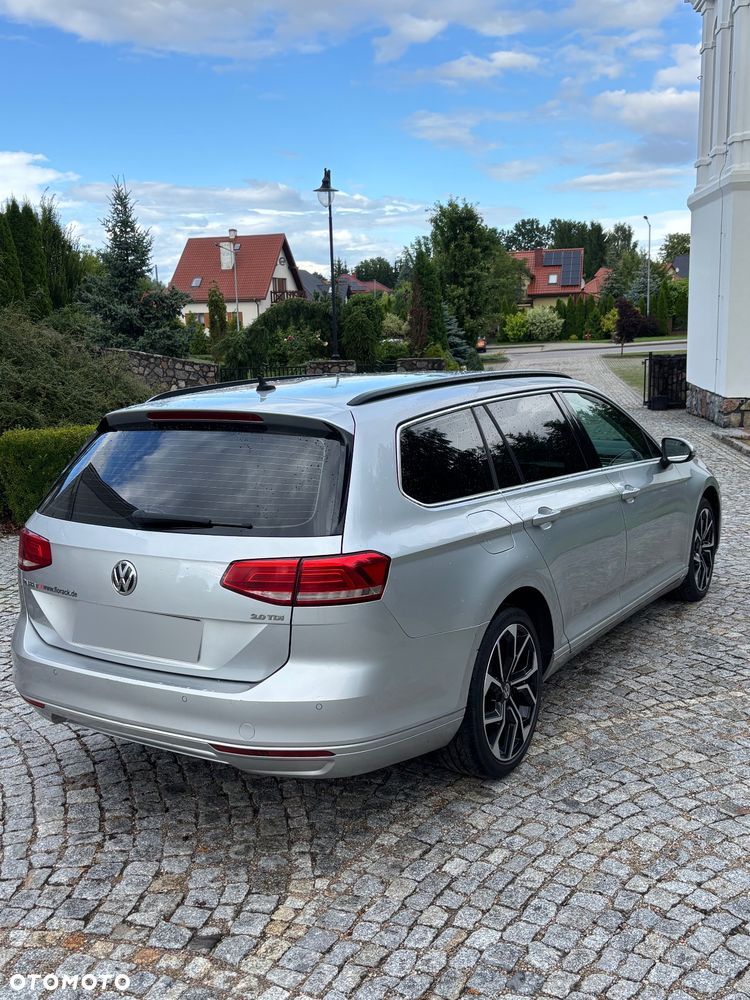 Volkswagen Passat Variant 2.0 TDI SCR DSG - 4