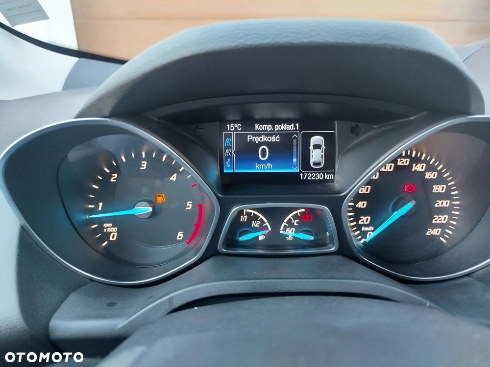 Ford Kuga 2.0 TDCi 2x4 Titanium - 21