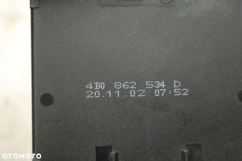 UCHWYT NA KUBEK 4B0862534D CUPHOLDER AUDI A6 C5 - 3