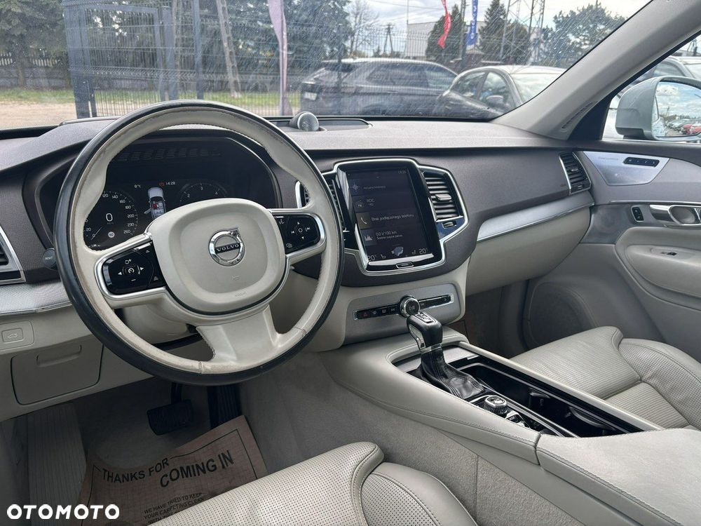 Volvo XC 90 - 19