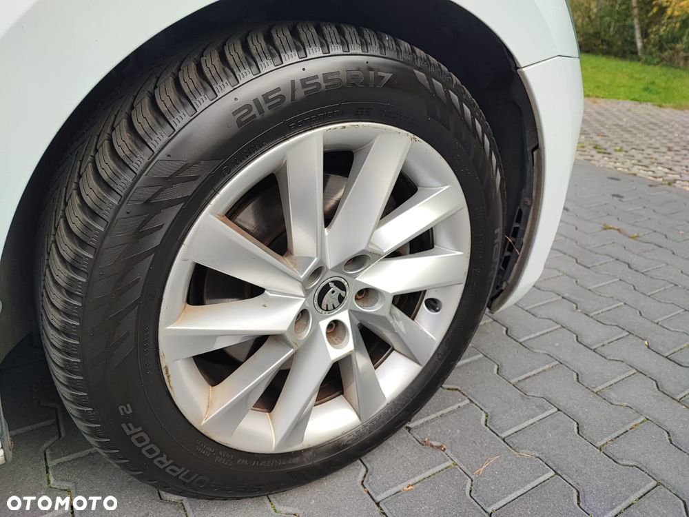 Skoda Superb 2.0 TDI Style DSG - 10