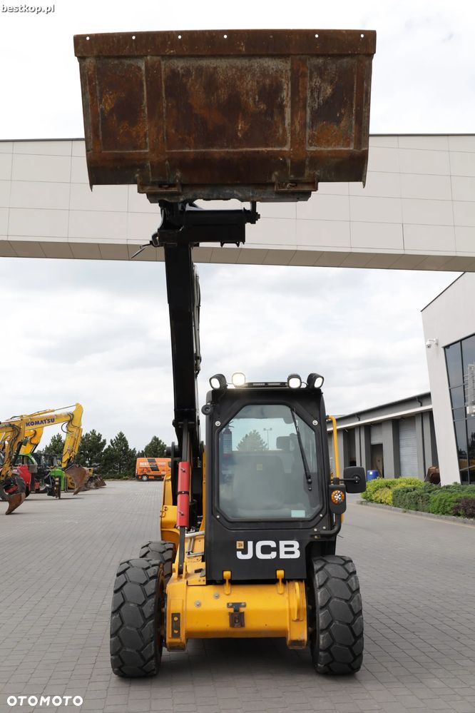 JCB 300 T4 Miniładowarka Skid steer - 12