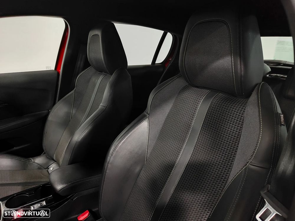 Peugeot 208 1.2 PureTech GT Line EAT8 - 30