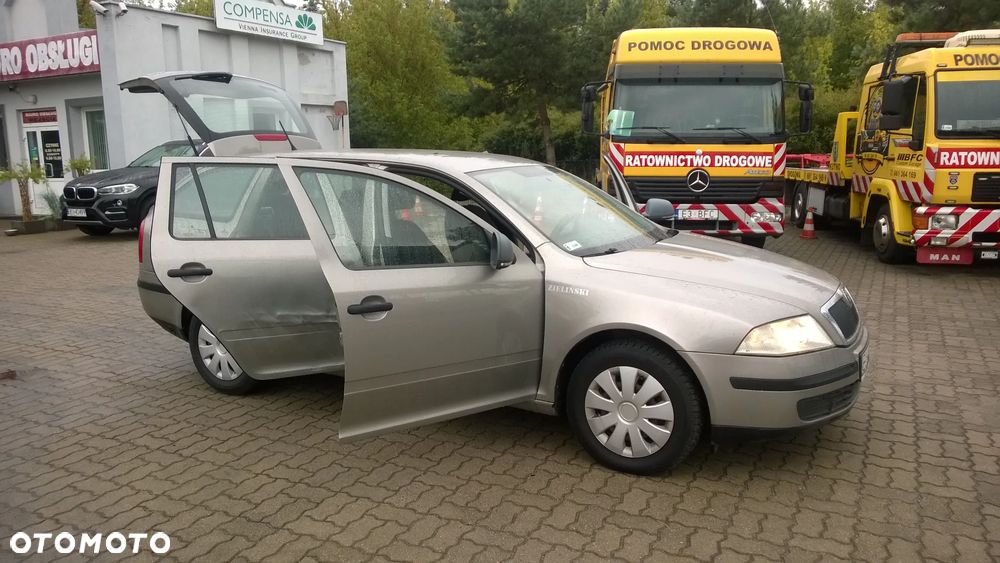 Skoda Octavia 1.6 Ambition - 21