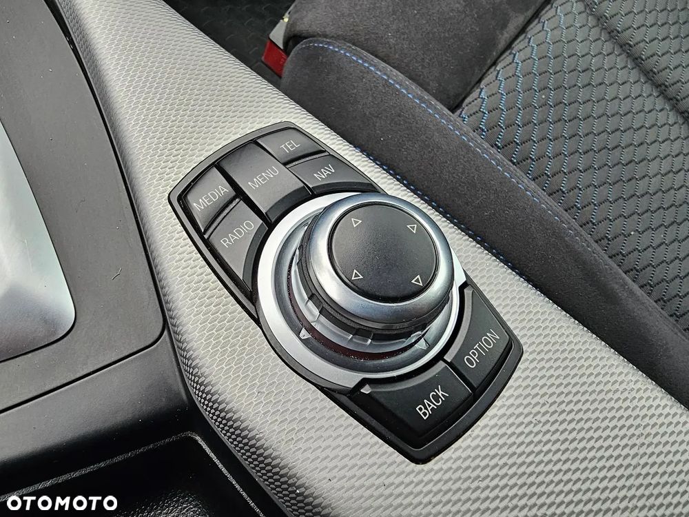 BMW Seria 1 118i M Sport - 24