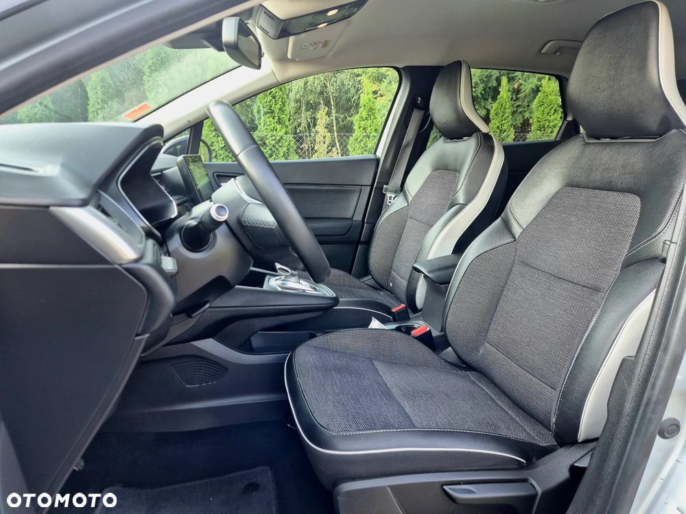 Renault Captur E-TECH 160 E-Tech engineered - 12